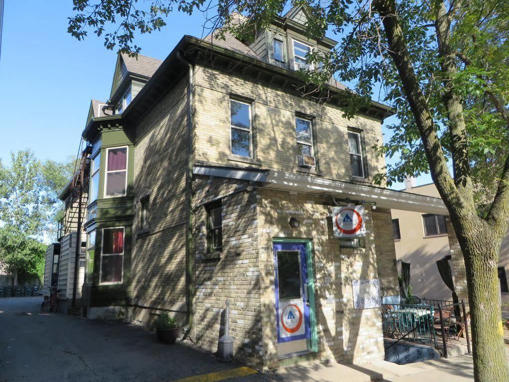 Hi - Madison Hostel 외부 사진